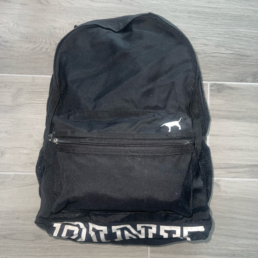 VS / PINK BACKPACK!!